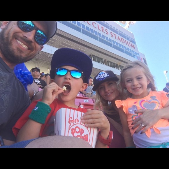 Meet your Posher, Kristin - Picture 5 of 8